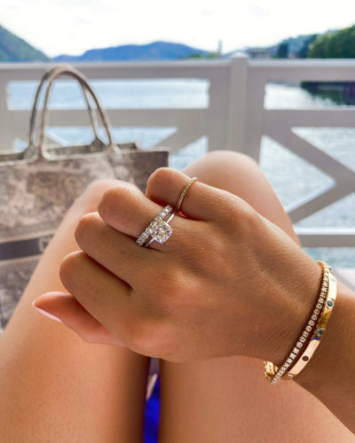 CUSHION CUT - SIGNATURE Skinny Setting Engagement Ring