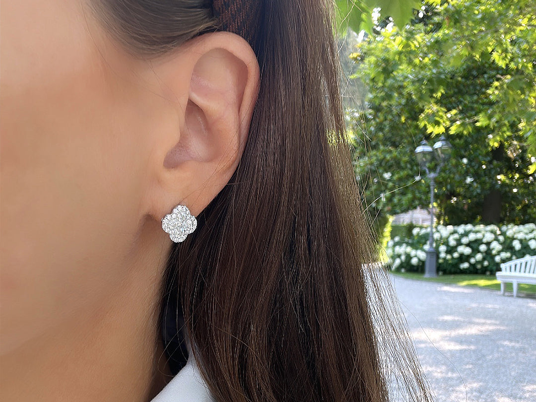 "Legacy of Elegance" - Diamant Ohrstecker Grande