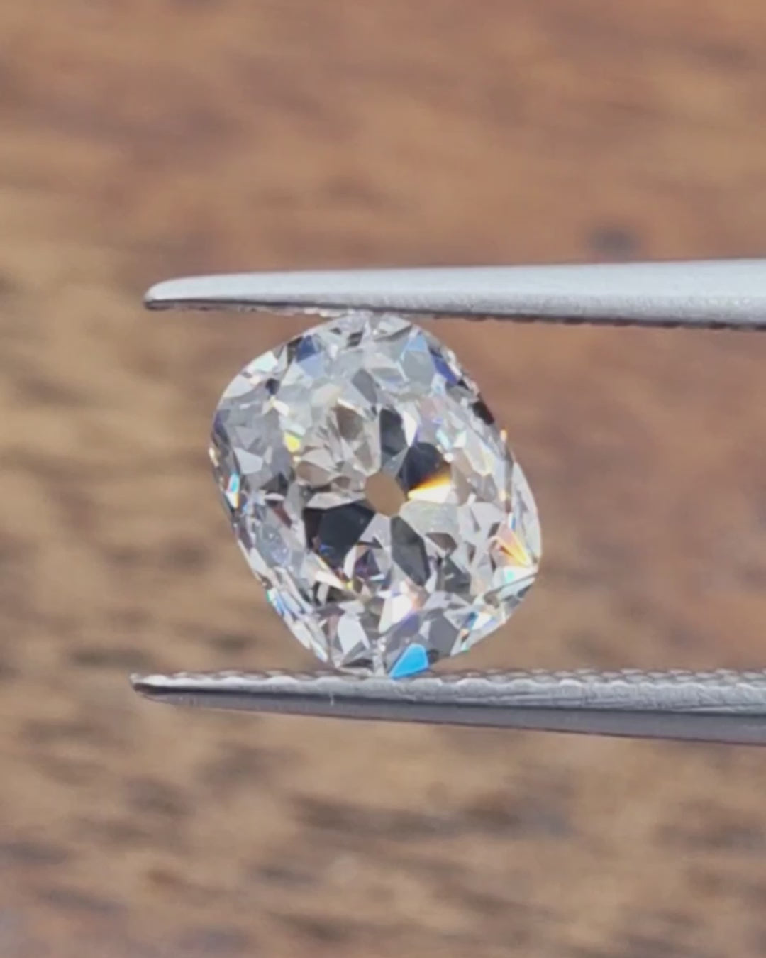 WIR FINDEN DEINEN EIGENEN ANTIKEN DIAMANTEN