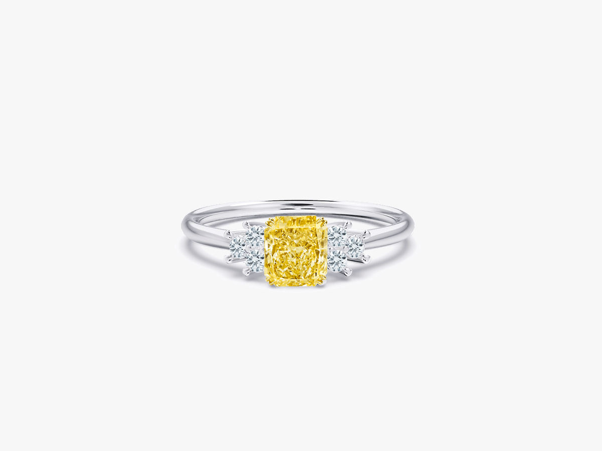 0.60ct Fancy Yellow Cushion Cut CINDERELLA Verlobungsring