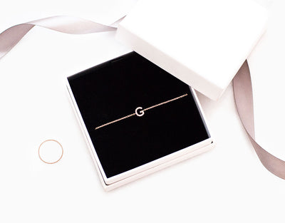 BABY DIAMOND LETTERS BRACELET