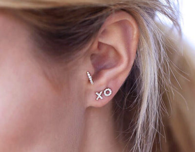 DIAMANT LETTRES CLOU D'OREILLE